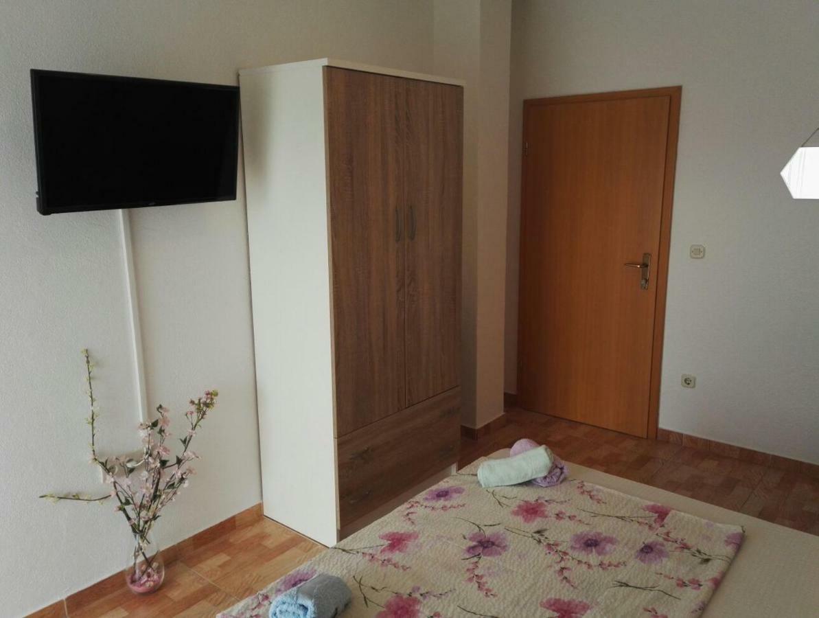 Studio Apartmani Ravlic 마카르스카 외부 사진